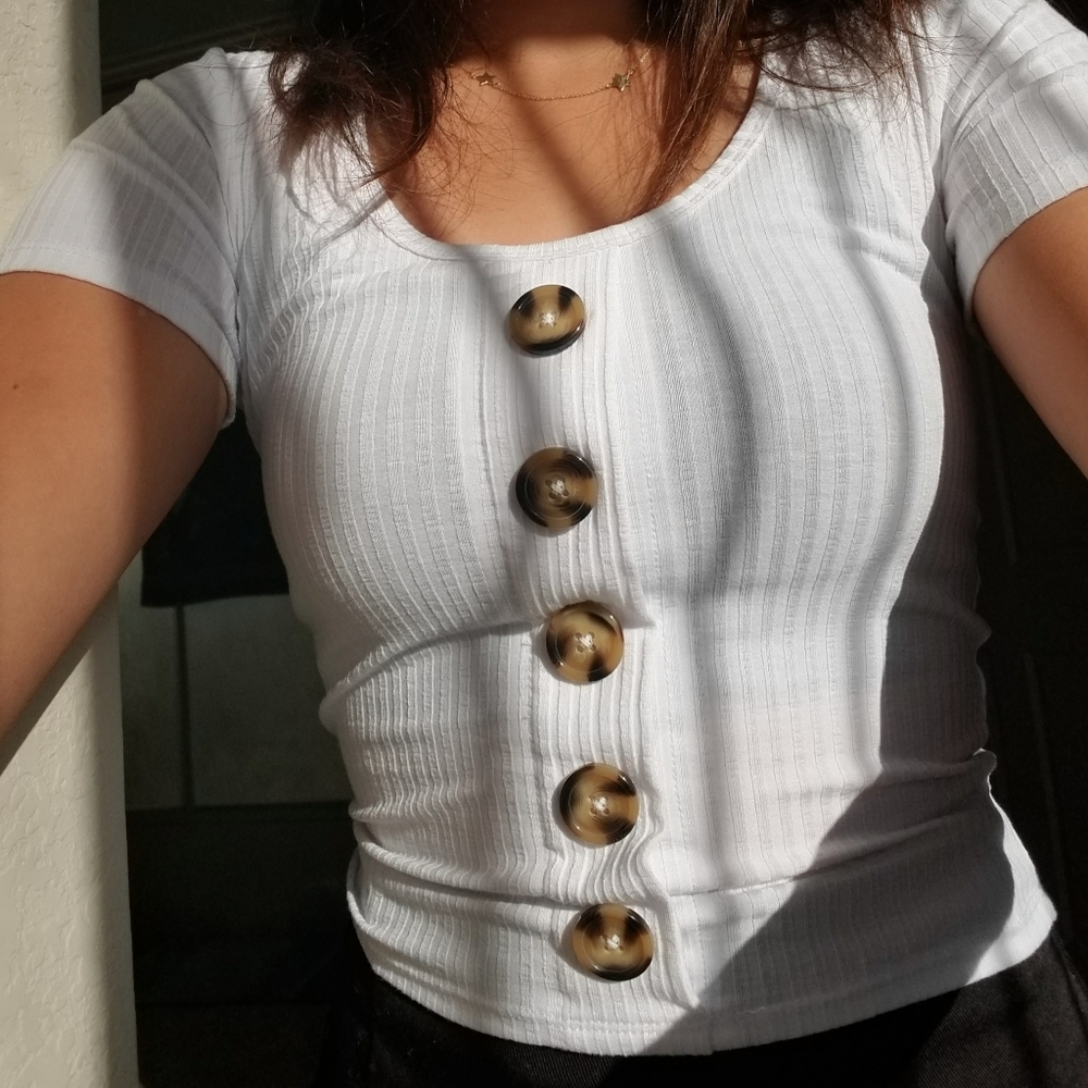 New White Buttoned Crop Top